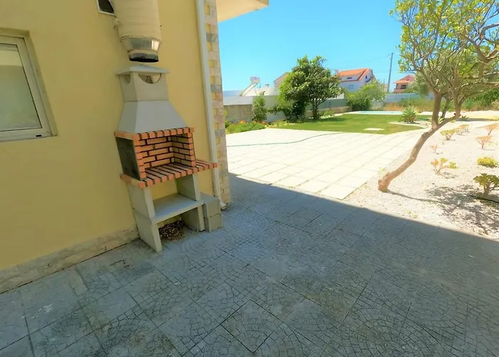 Caparica Cozy T2 Apartment With Pool Charneca Da Caparica Lisboa