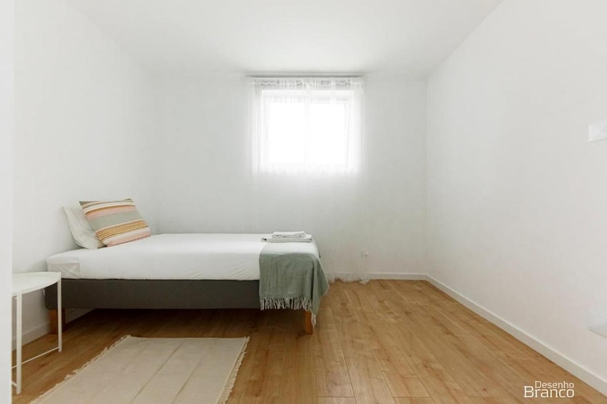 Caparica Cozy T2 With Pool Charneca Da Caparica Lisboa Apartment