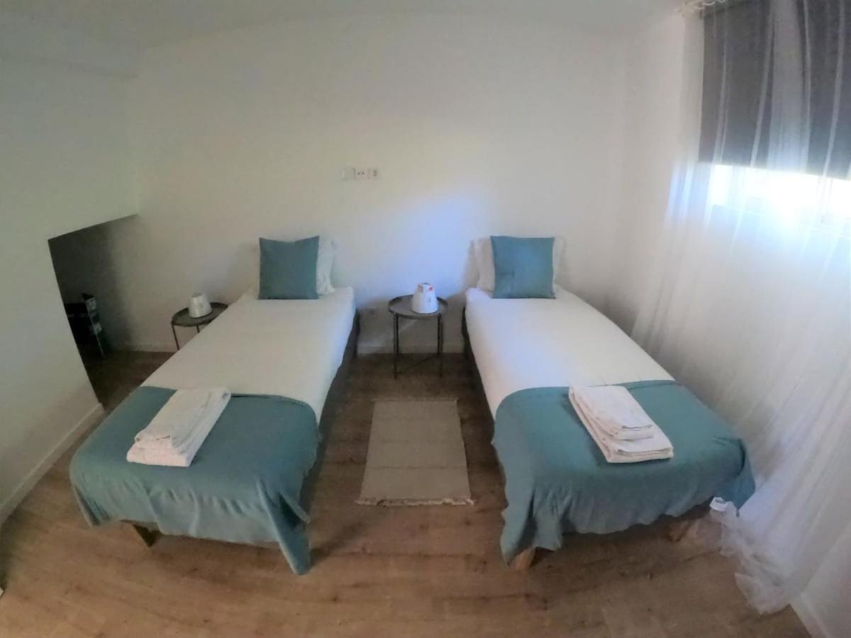 Apartment Caparica Cozy T2 With Pool Charneca Da Caparica Lisboa *